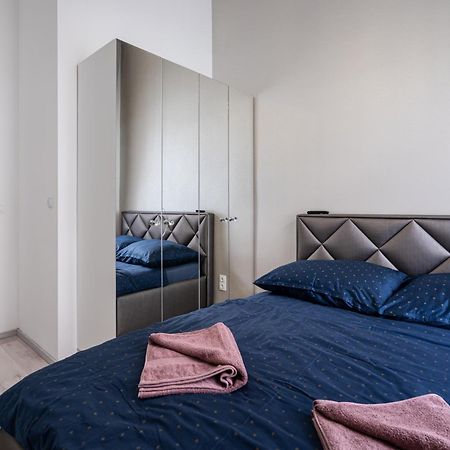 Kiraly 35 Luxury Apartment With Free Parking Budapest Bagian luar foto