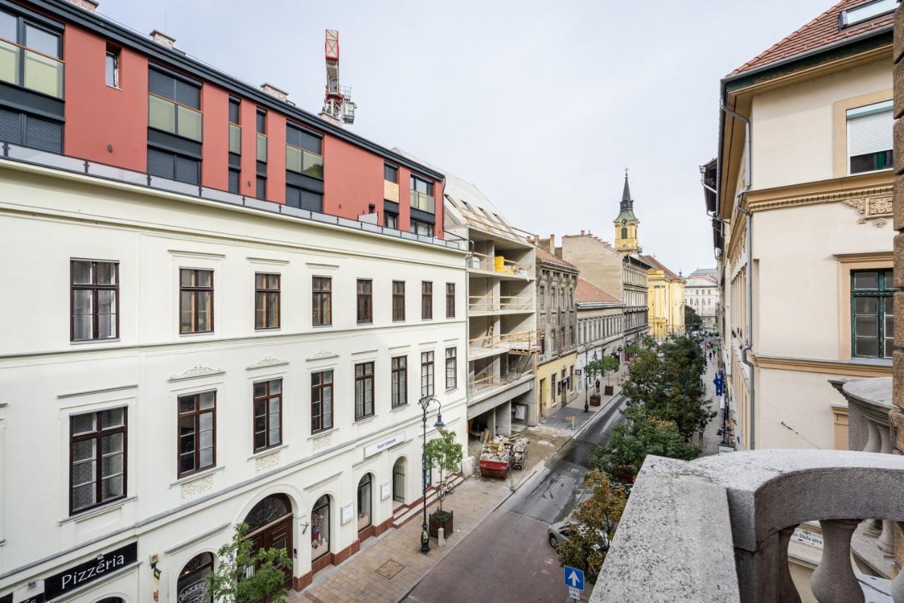 Kiraly 35 Luxury Apartment With Free Parking Budapest Bagian luar foto