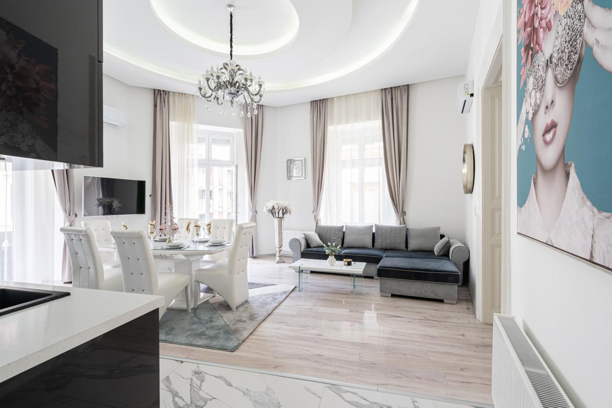 Kiraly 35 Luxury Apartment With Free Parking Budapest Bagian luar foto